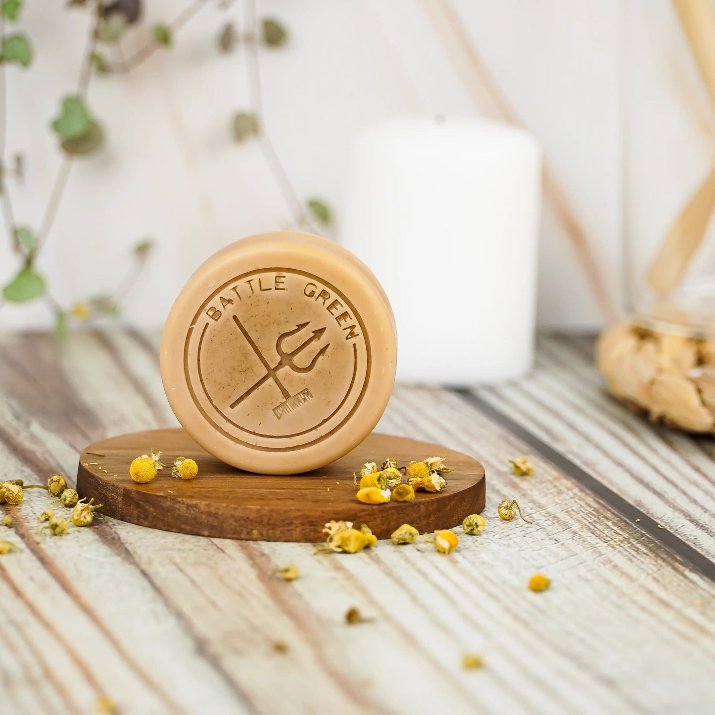 Battle Green solid conditioner bar